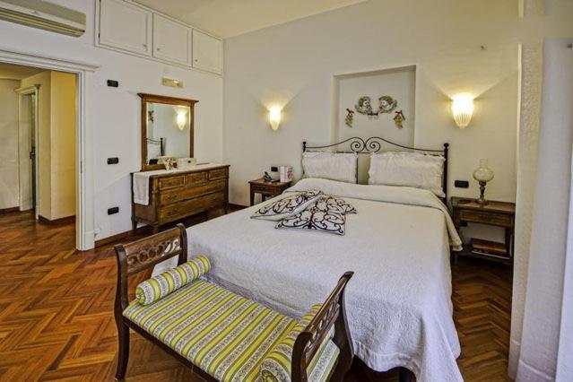 Casa Mariannina Bed & Breakfast Майори Стая снимка